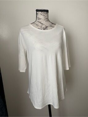Cupio White Crewneck Short Sleeve Tee